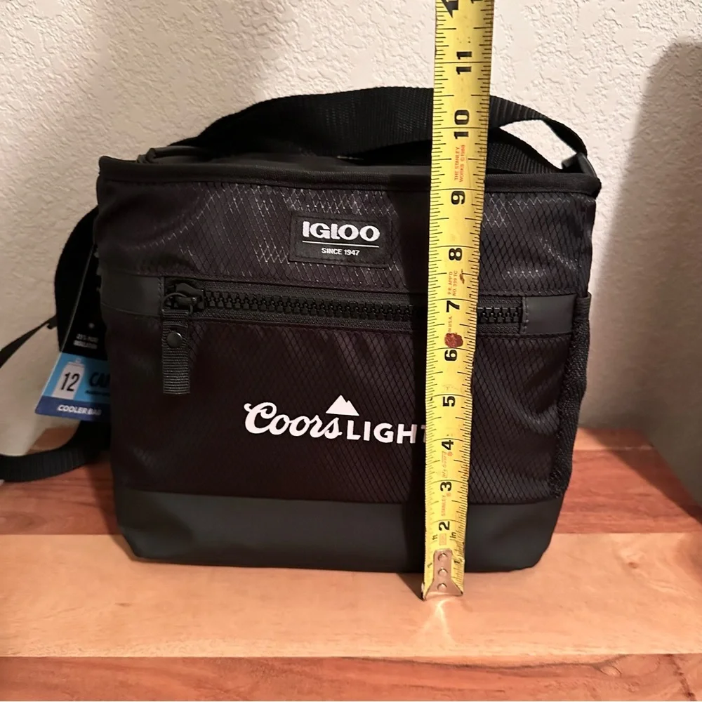 Igloo Insulated Coors Light Black Cooler Bag NWT